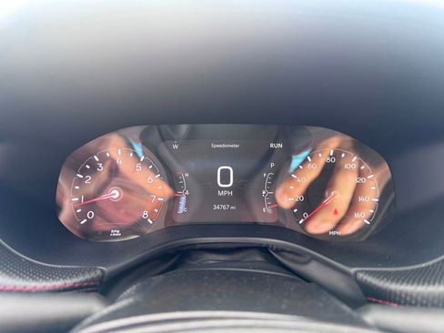 Used 2025 Jeep Compass Trailhawk image 14