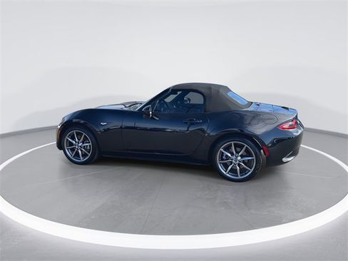 Used 2022 MAZDA MX-5 Miata Grand Touring image 5