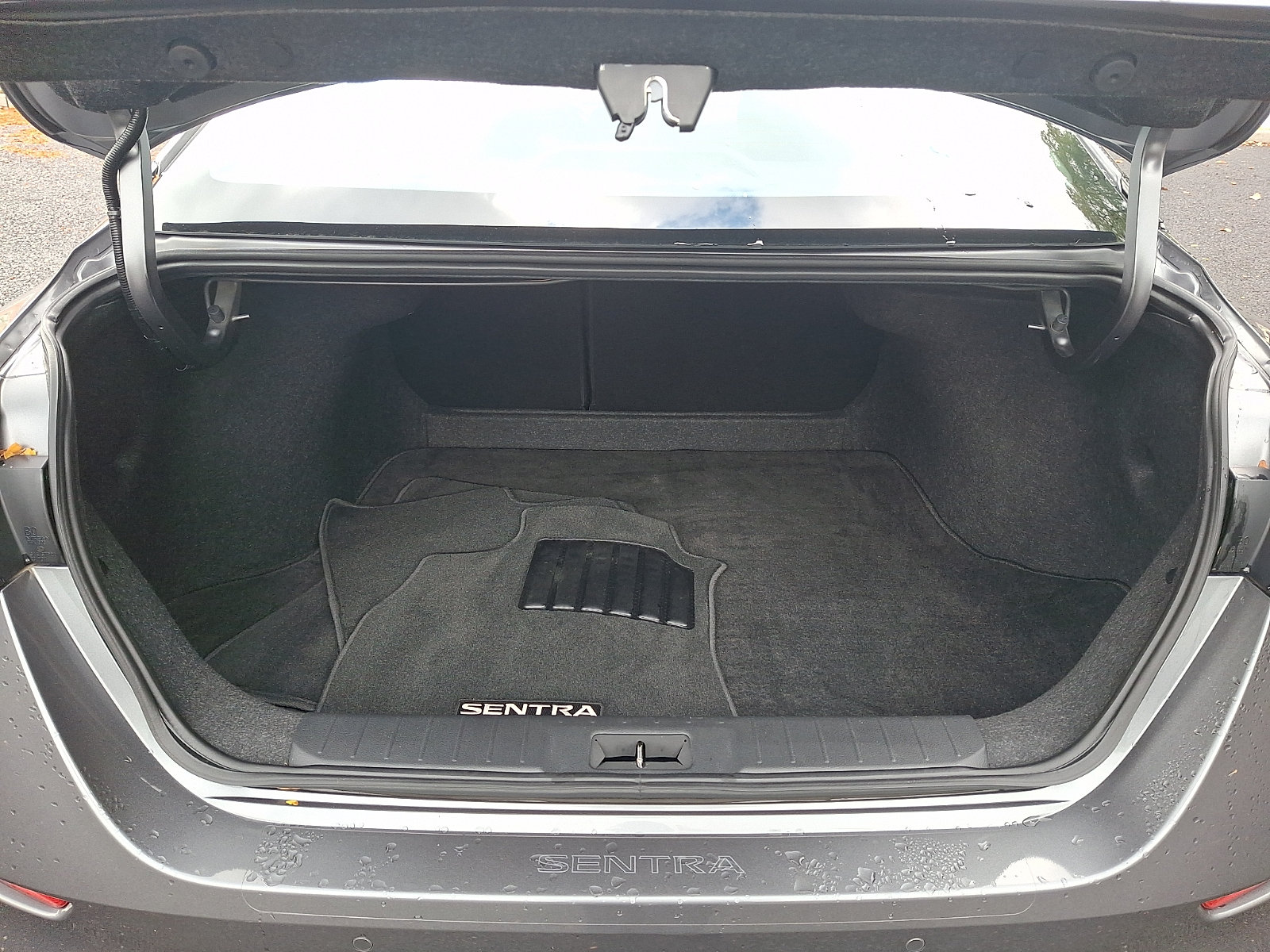 Certified 2024 Nissan Sentra SV w/ All-Weather Package FWD image 27