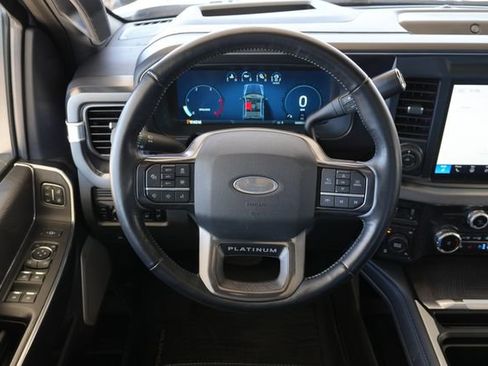 Used 2025 Ford F250 Platinum AWD/4WD image 11