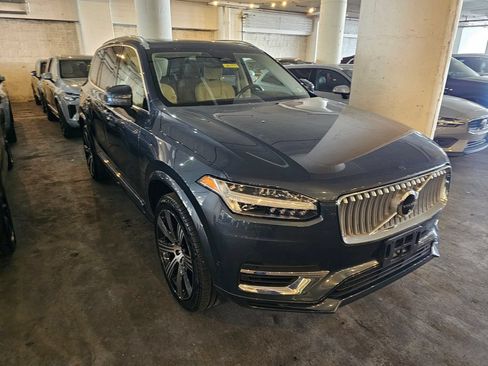 Certified 2025 Volvo XC90 T8 Plus w/ Protection Package Premier AWD/4WD image 5