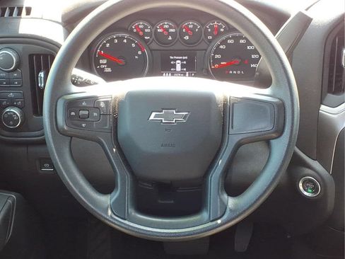 Used 2024 Chevrolet Silverado 1500 Custom Trail Boss w/ LPO, Dark Essentials Package AWD/4WD image 15