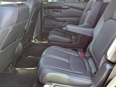 Used 2023 Honda Pilot EX-L image 17