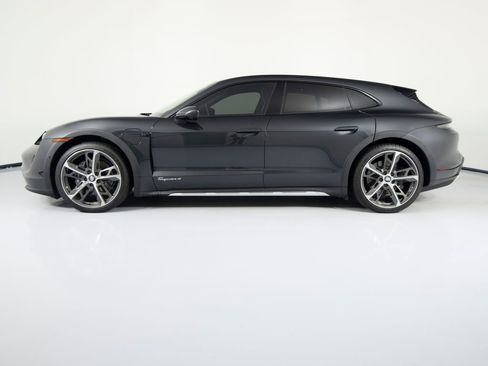 Certified 2022 Porsche Taycan 4 Cross Turismo AWD/4WD image 2
