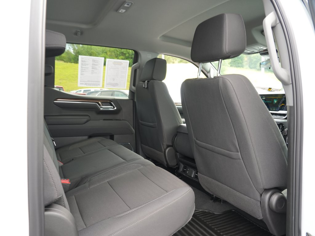 Certified 2025 Chevrolet Silverado 1500 LT AWD/4WD image 28
