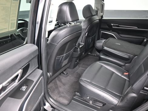 Used 2024 Kia Telluride S w/ S Sunroof Package FWD image 18