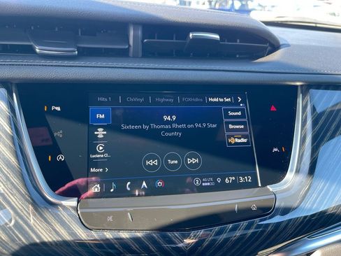 Used 2024 Cadillac XT6 Premium Luxury image 20