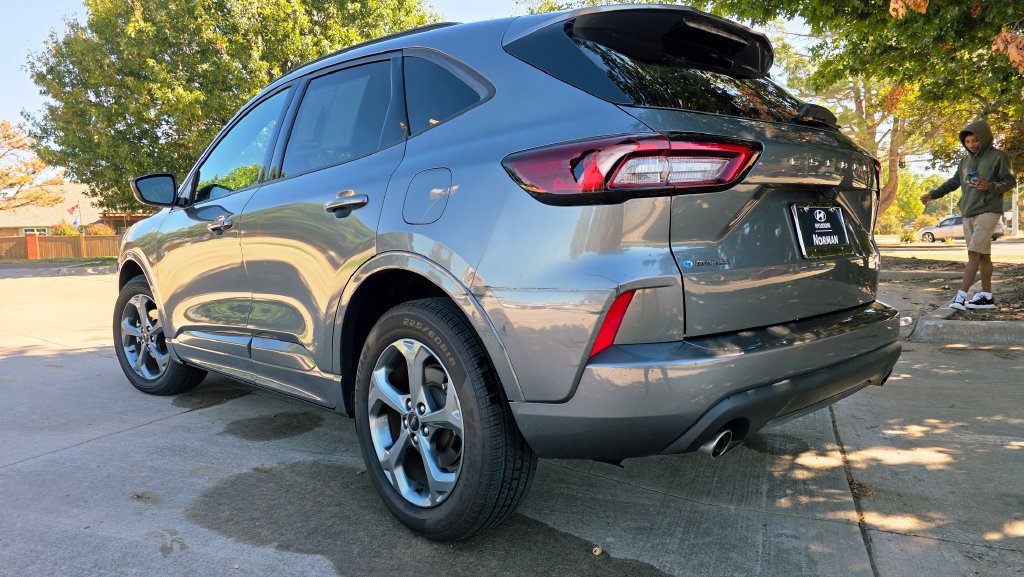 Used 2024 Ford Escape ST-Line AWD/4WD image 17