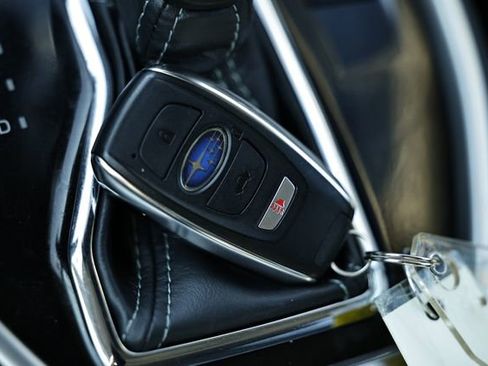 Used 2025 Subaru Outback Touring XT image 41