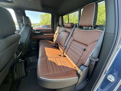 New 2026 GMC Sierra 2500 Denali Ultimate AWD/4WD image 25