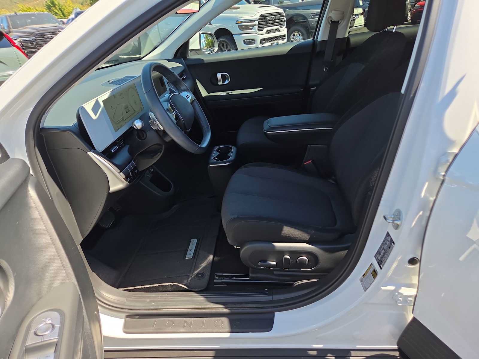 Used 2024 Hyundai Ioniq 5 SE RWD image 19