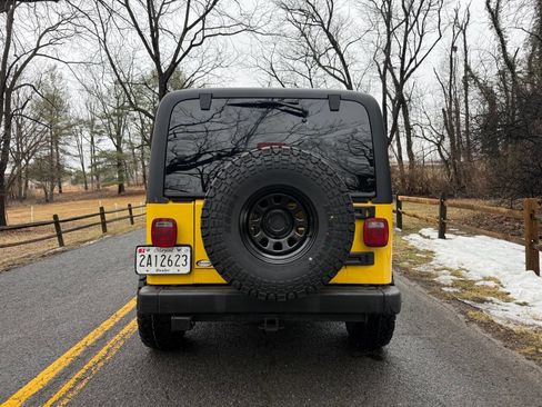 Used 2004 Jeep Wrangler 4WD image 8
