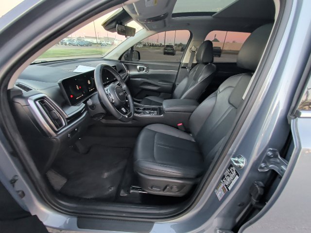 Used 2024 Kia Sorento S w/ Panoramic Sunroof Package FWD image 15