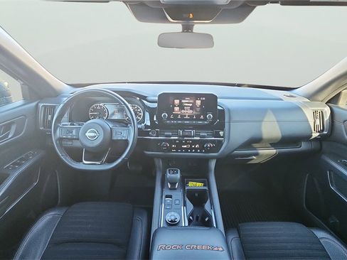 Used 2024 Nissan Pathfinder Rock Creek image 9