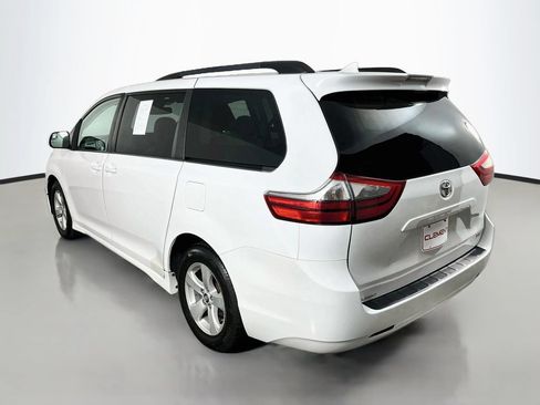 Used 2020 Toyota Sienna LE FWD image 9