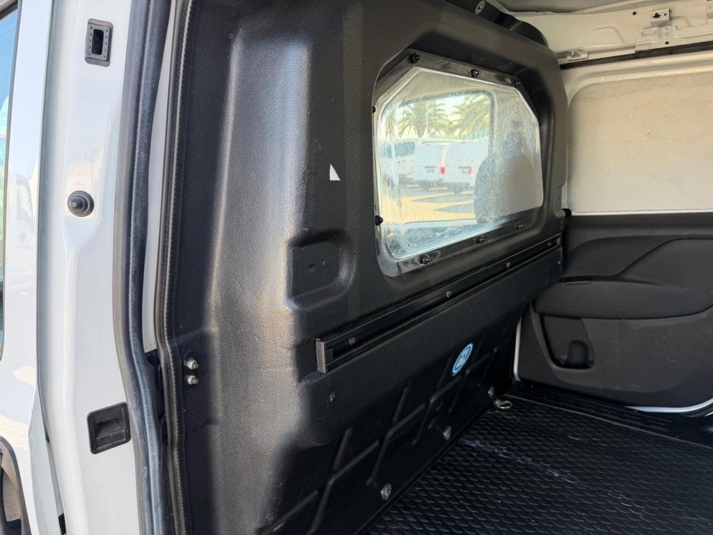 Used 2018 RAM ProMaster City Tradesman FWD image 22
