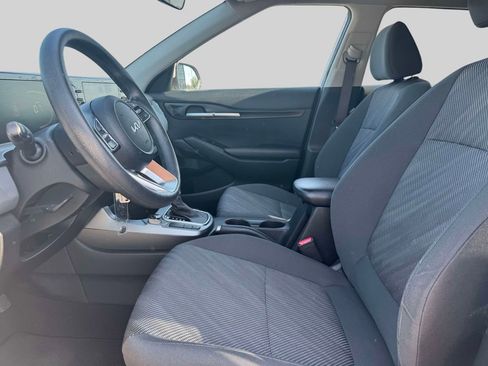 Used 2024 Kia Seltos LX AWD/4WD image 13