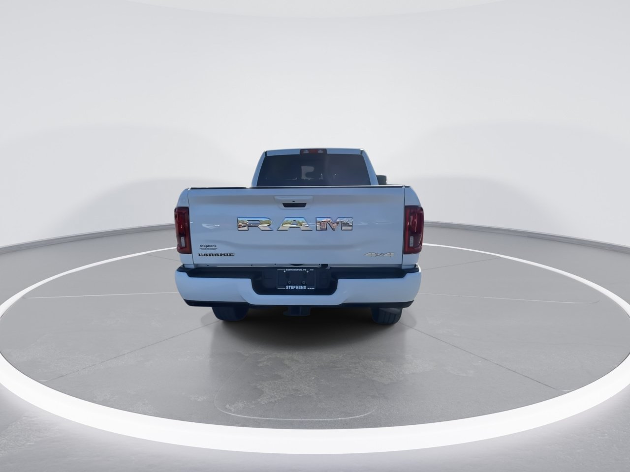 Used 2026 RAM 2500 Laramie AWD/4WD image 7