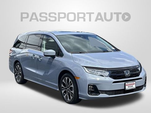 Used 2026 Honda Odyssey Elite image 6