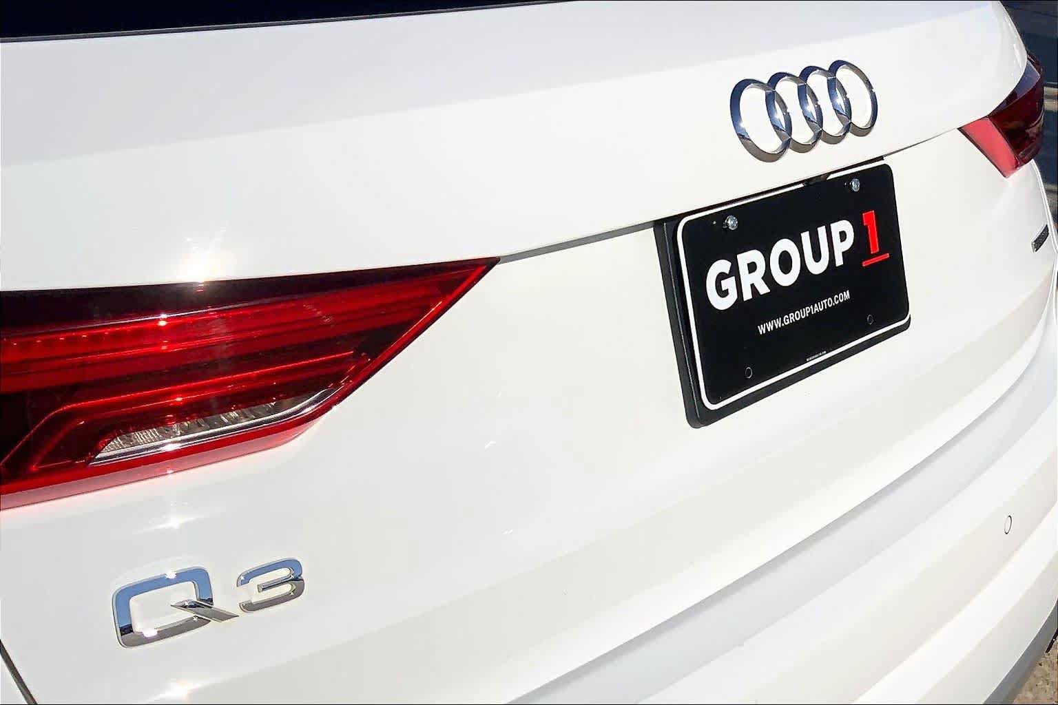 Used 2019 Audi Q3 2.0T Premium w/ Convenience Package AWD/4WD image 30