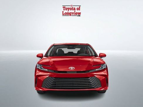 Used 2025 Toyota Camry LE image 4