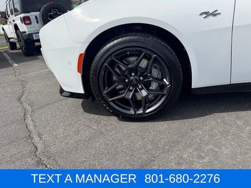 New 2026 Dodge Charger R/T AWD/4WD image 8