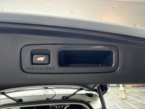 Used 2024 Honda CR-V EX-L image 12