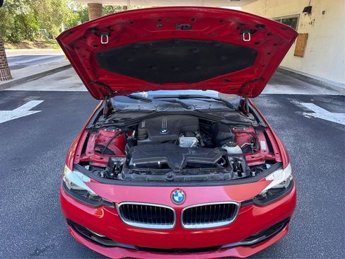 Used 2016 BMW 320i Sedan RWD image 11
