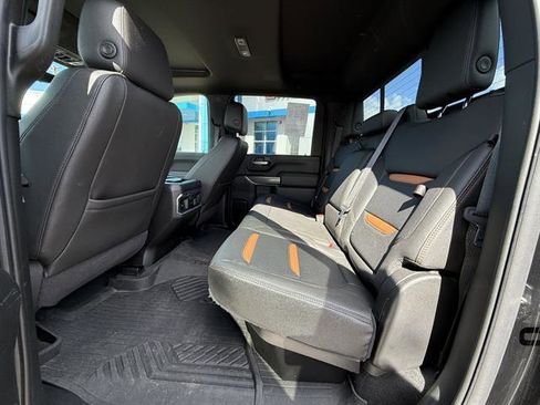 Certified 2022 GMC Sierra 2500 AT4 w/ AT4 Preferred Package image 25