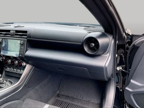 Certified 2025 Toyota GR86 Premium w/ ALL Weather Mat Package (TMS) RWD image 18