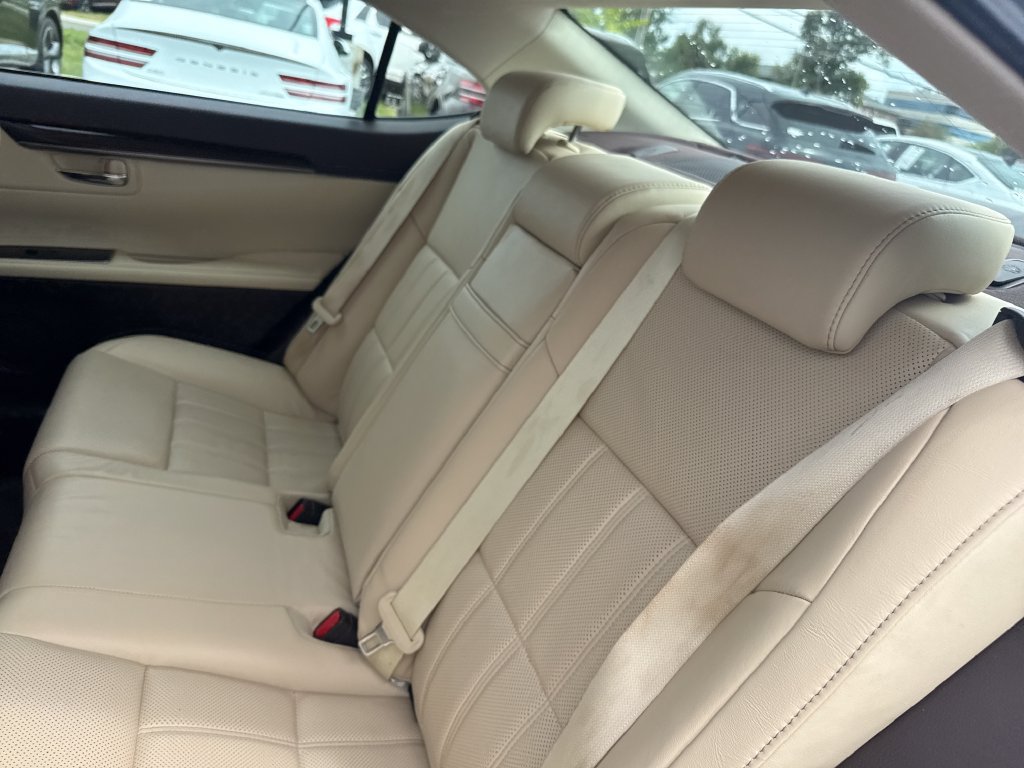 Used 2018 Lexus ES 350 w/ Luxury Package w/Wood Trim FWD image 14
