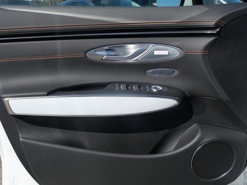 New 2026 Genesis GV70 2.5T Sport Prestige AWD/4WD image 4