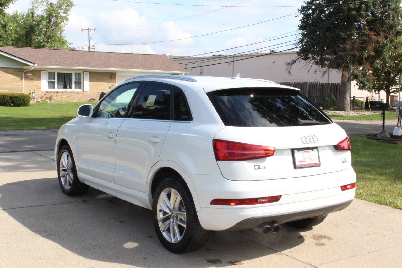 Used 2017 Audi Q3 2.0T Premium Plus w/ Premium Plus Package AWD/4WD image 7