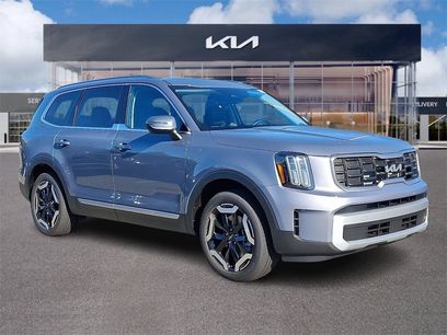 New 2025 Kia Telluride S