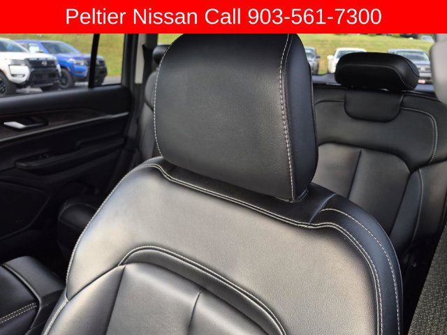 Used 2023 Jeep Grand Cherokee Limited RWD image 22