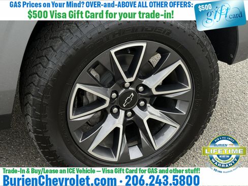Used 2022 Chevrolet Suburban Z71 w/ Luxury Package AWD/4WD image 28
