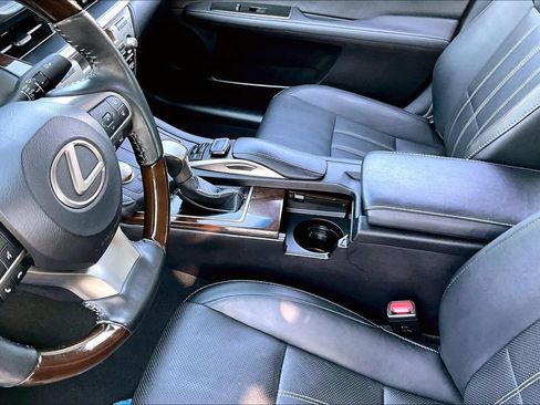 Used 2017 Lexus ES 350 w/ Luxury Package FWD image 16