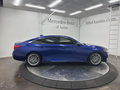 Used 2019 Honda Accord Sport image 8