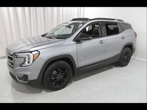 Used 2024 GMC Terrain AT4 w/ Tech Package AWD/4WD image 3