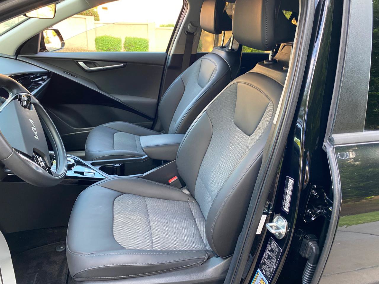 Used 2023 Kia Niro Wind FWD image 33
