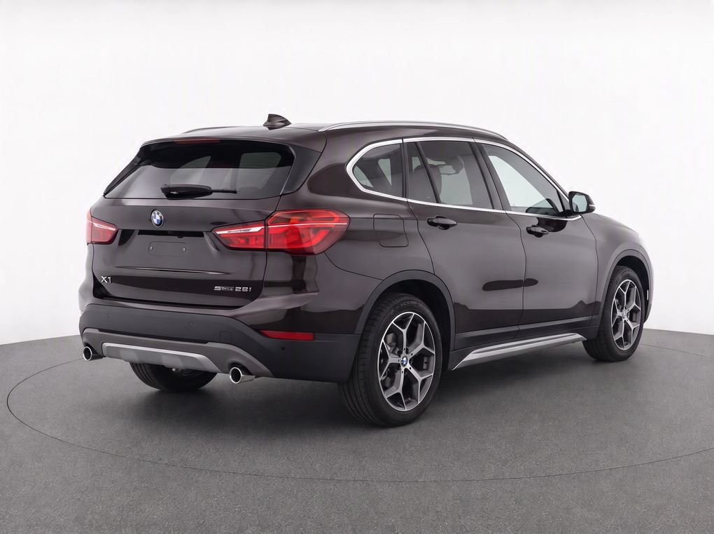 Used 2019 BMW X1 sDrive28i w/ Convenience Package FWD image 6
