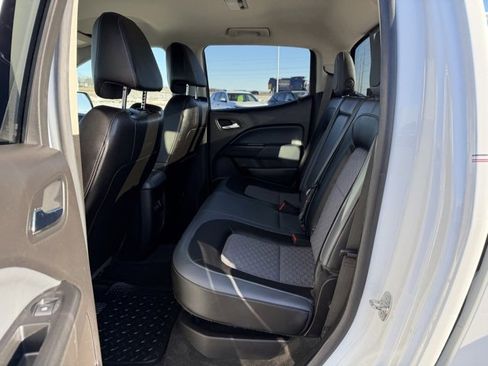 Used 2018 Chevrolet Colorado Z71 image 16