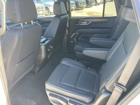 Used 2025 GMC Yukon Denali image 26