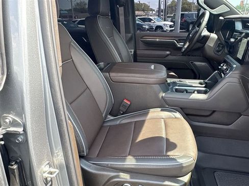 Used 2024 GMC Sierra 2500 Denali w/ Technology Package AWD/4WD image 27