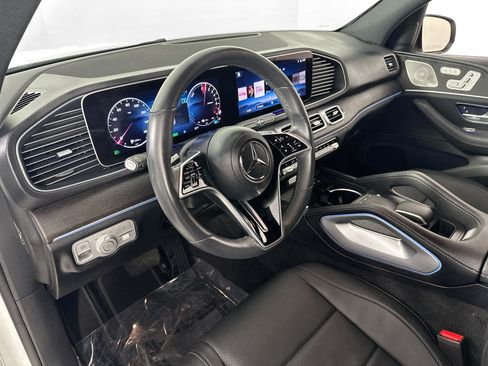 Used 2024 Mercedes-Benz GLE 450e 4MATIC image 9