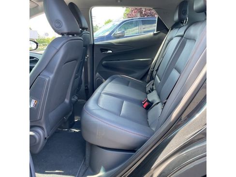 Used 2019 Chevrolet Bolt Premier w/ Infotainment Package FWD image 6