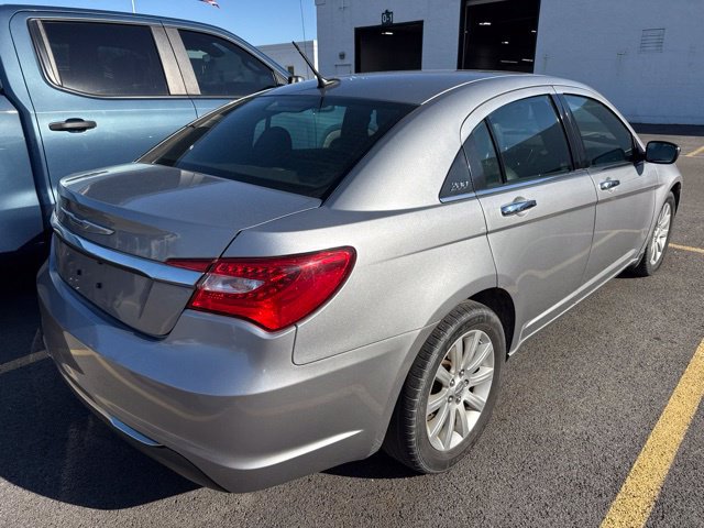 Used 2013 Chrysler 200 Limited FWD image 5