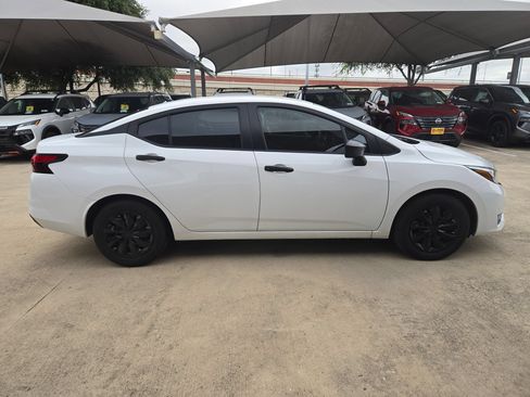 Used 2025 Nissan Versa S w/ Trunk Package FWD image 2