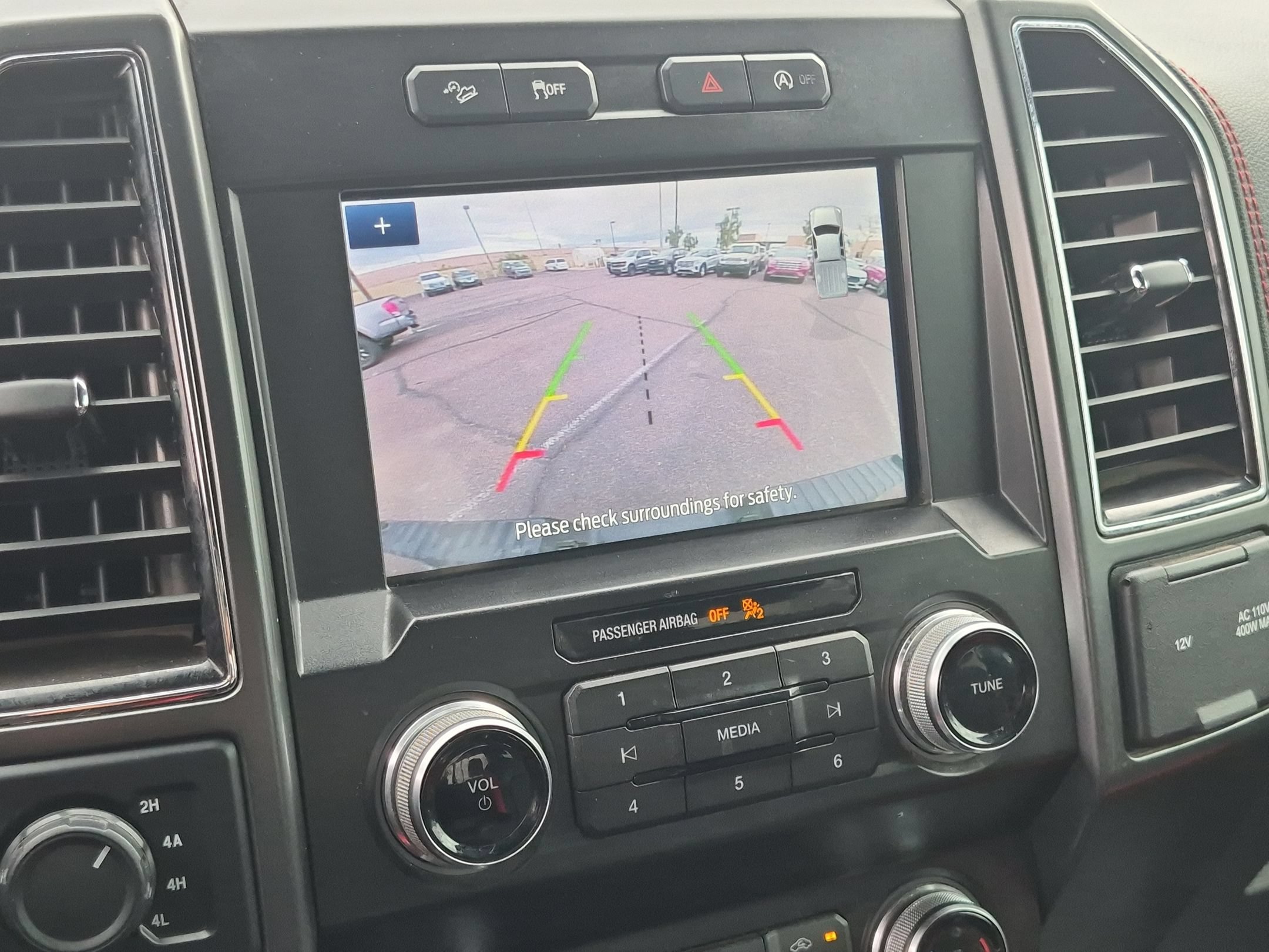 Used 2019 Ford F150 Lariat w/ Equipment Group 502A Luxury AWD/4WD image 19