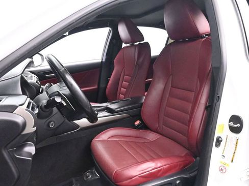 Used 2018 Lexus IS 300 F Sport image 12